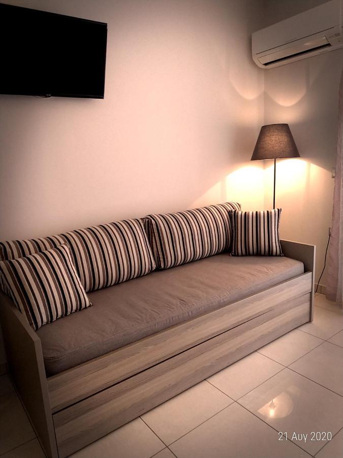 Adonis Apartments Paralía Exterior foto
