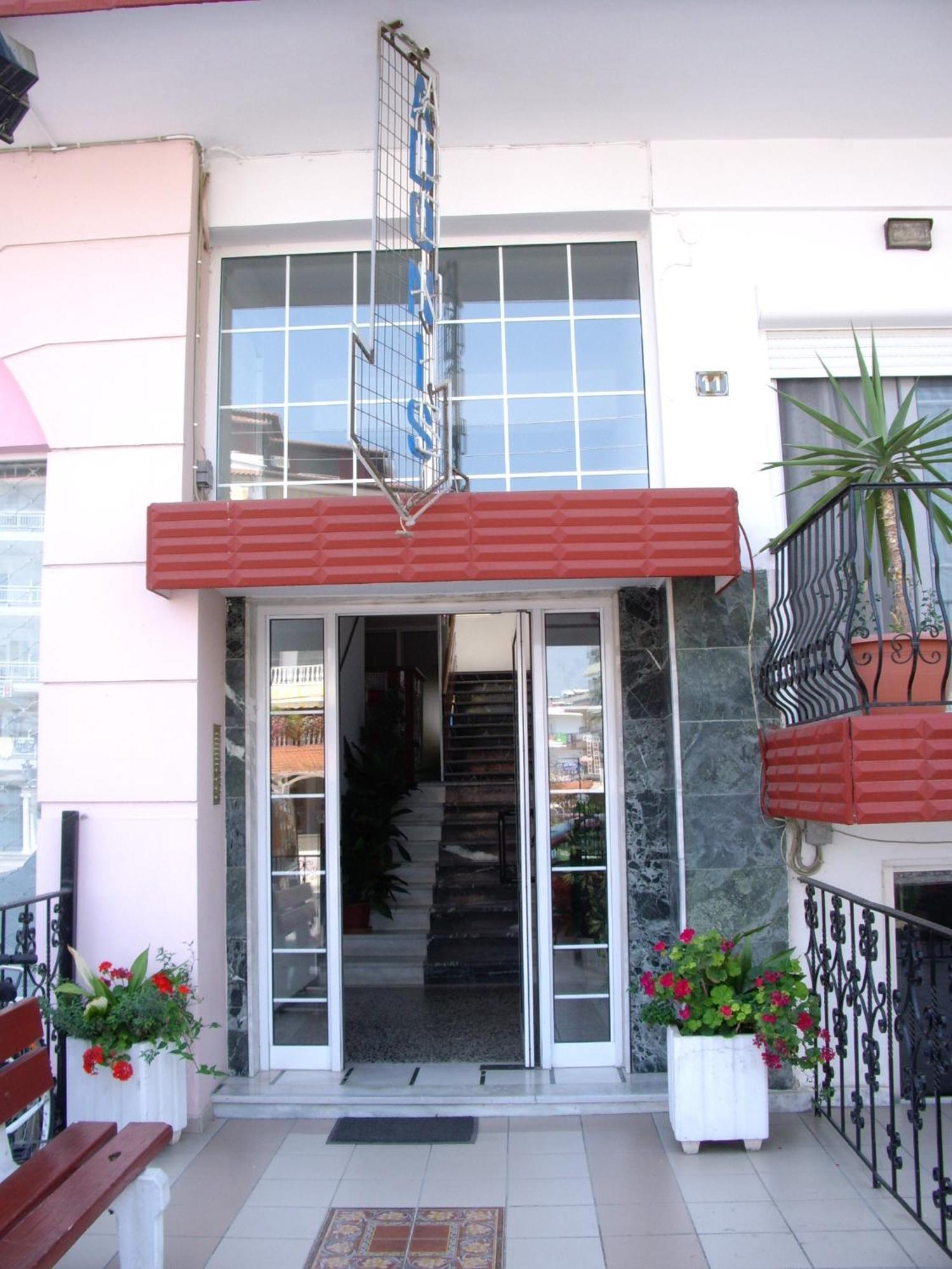Adonis Apartments Paralía Exterior foto